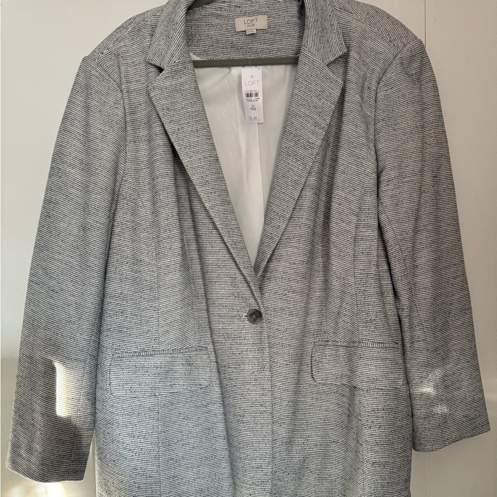 LOFT Women's Gray/Blue/White blazer Goes with everything!